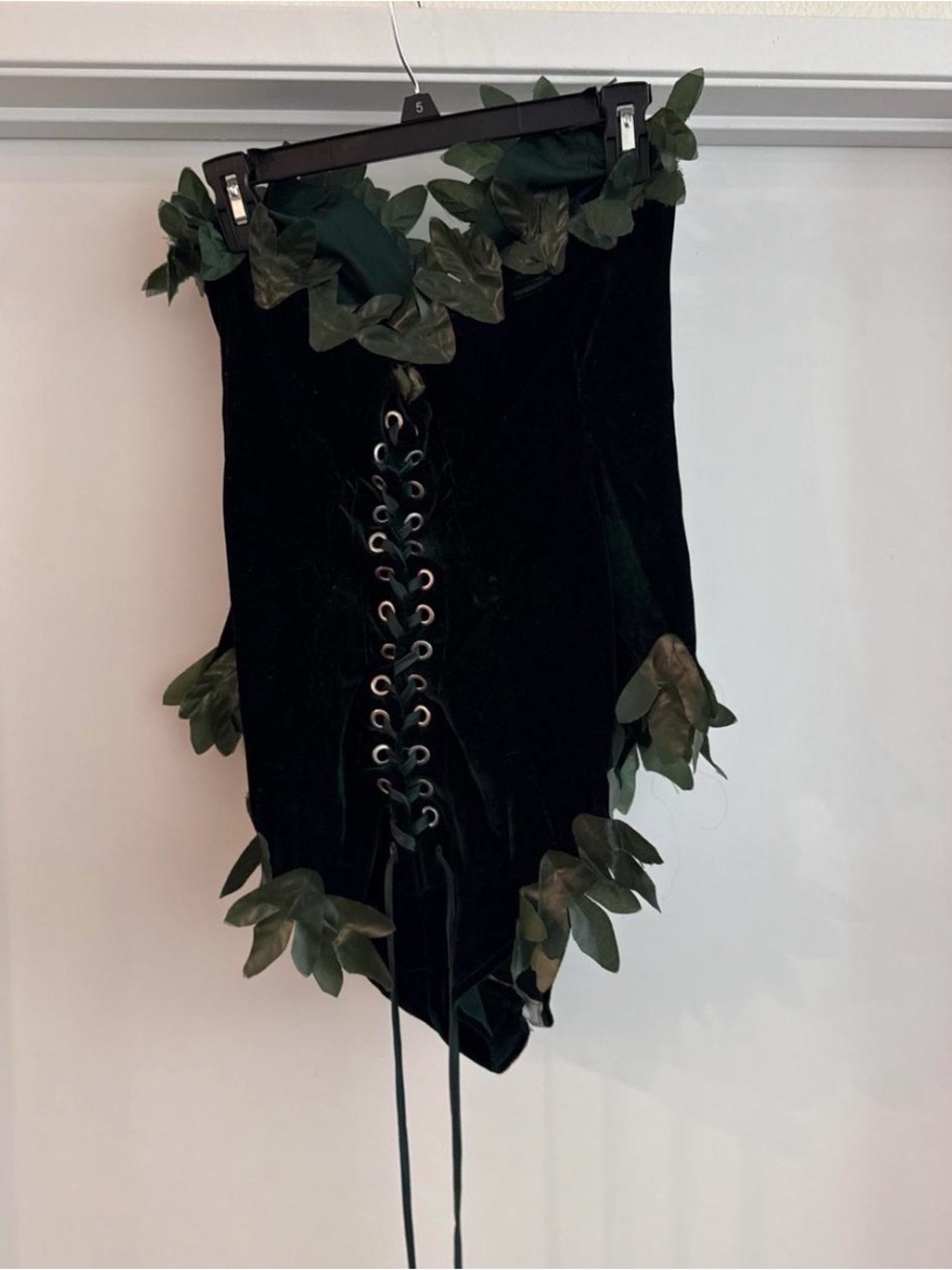 Vintage Dark Green Velvet Leaf Trim Bodysuit - Picture 6 of 8